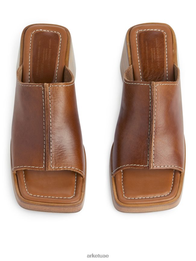 أحذية عبد اللطيف ARKET نحيف البغال الجلدية مكتنزة كونياك BXB848690