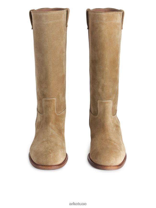 اللون مناسب