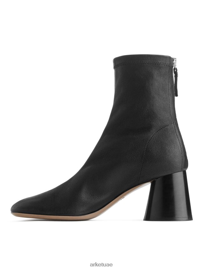 أحذية عبد اللطيف ARKET نحيف حذاء جورب من الجلد المطاطي أسود BXB848699