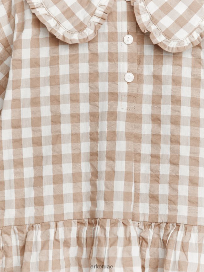 ملابس عبد اللطيف ARKET أطفال فستان قطني بياقة مكشكشة بيج/مربع BXB8481369