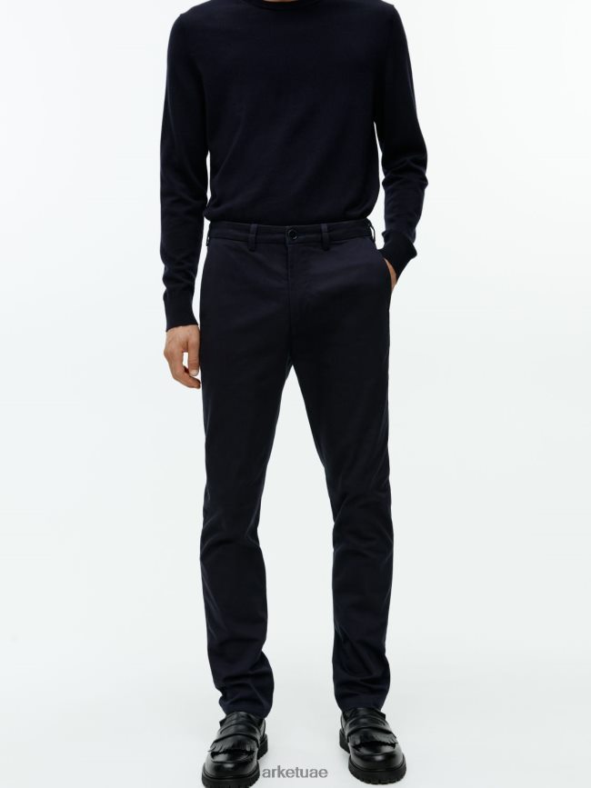 ملابس عبد اللطيف ARKET رجال تشينو قطن رفيع أزرق غامق BXB8481069