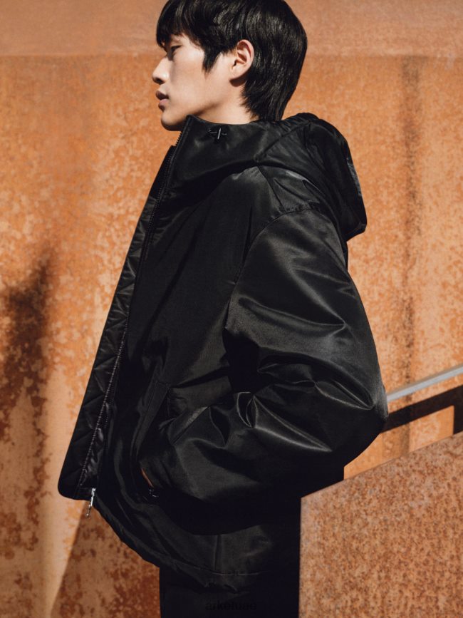 ملابس عبد اللطيف ARKET رجال سترة مقنعين نشطة أسود BXB8481166