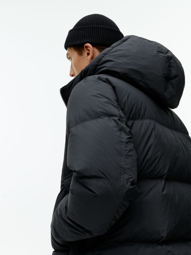 ملابس عبد اللطيف ARKET رجال سترة منتفخة أسفل أسود BXB8481172