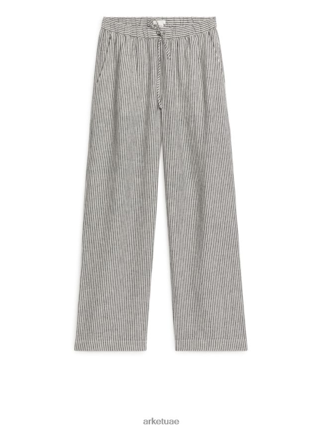 أوف وايت/أسود