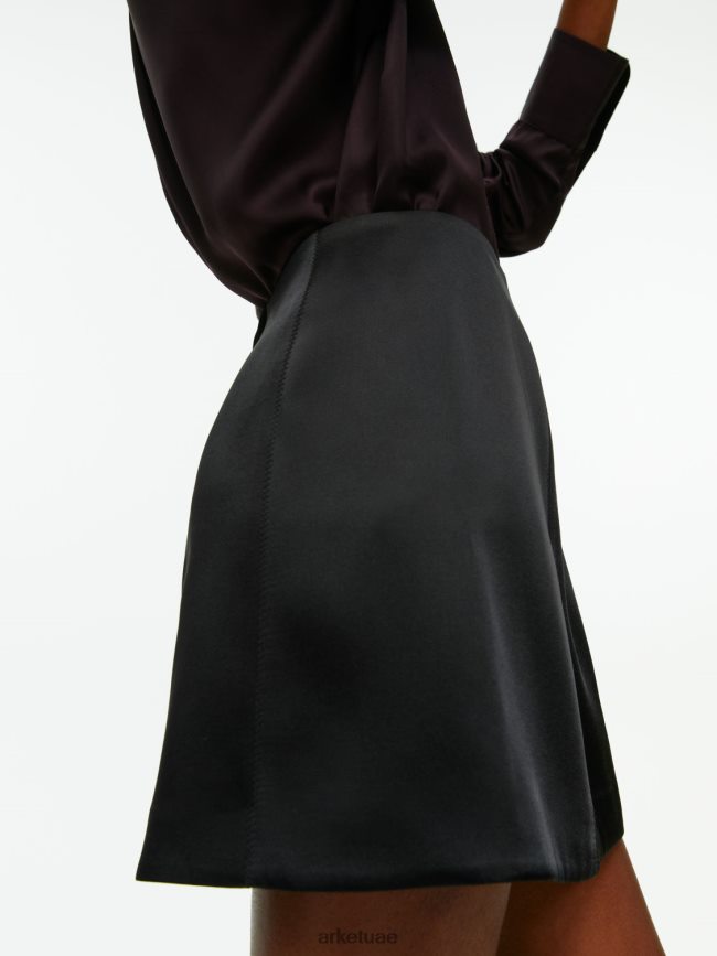 ملابس عبد اللطيف ARKET نحيف تنورة صغيرة من الساتان أسود BXB848236
