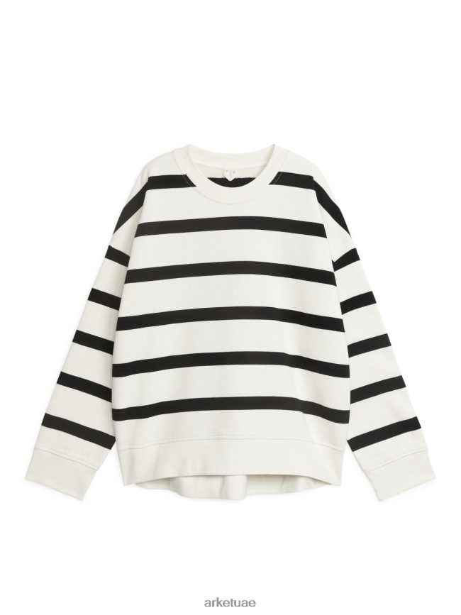 أوف وايت/أسود