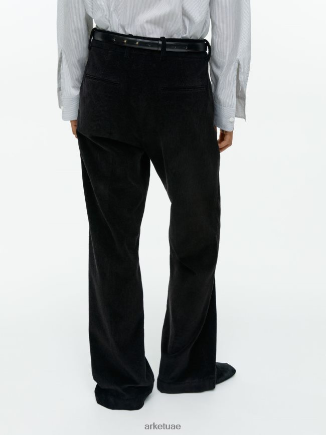 ملابس عبد اللطيف ARKET نحيف سروال قصير واسع أسود BXB848216